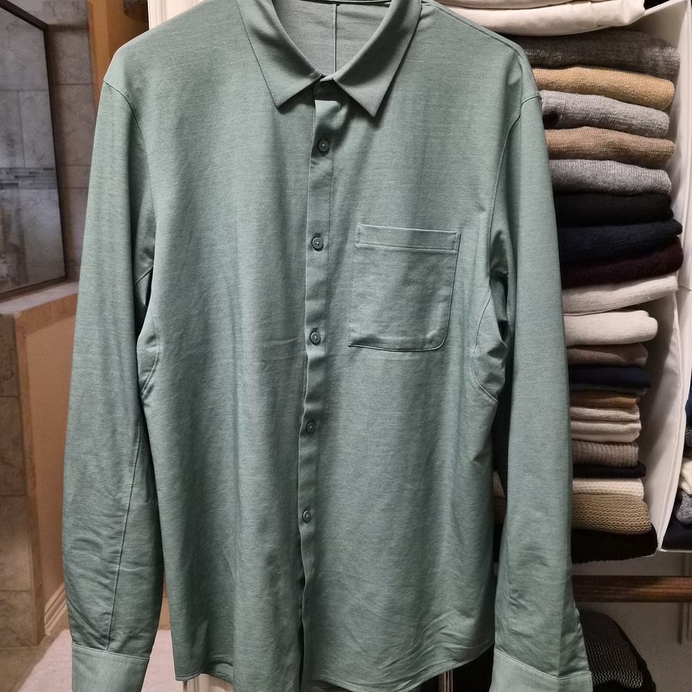 lululemon athletica Men's Sage Commission Button Down Shirt
